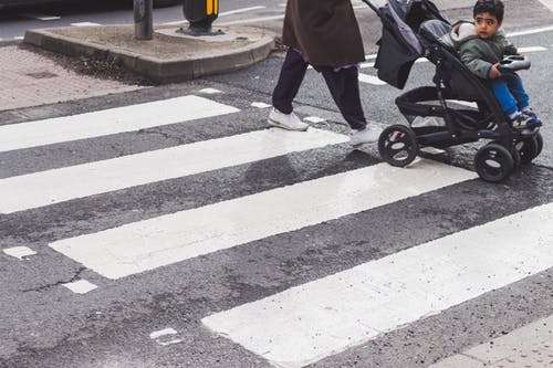 toddlers are head height for air pollution from traffic